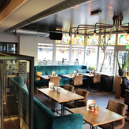 Fase Fier Eten En Drinken 3*